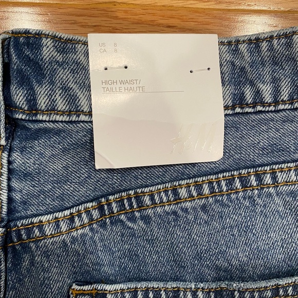 H&M Distressed Denim Shorts - Picture 5 of 7